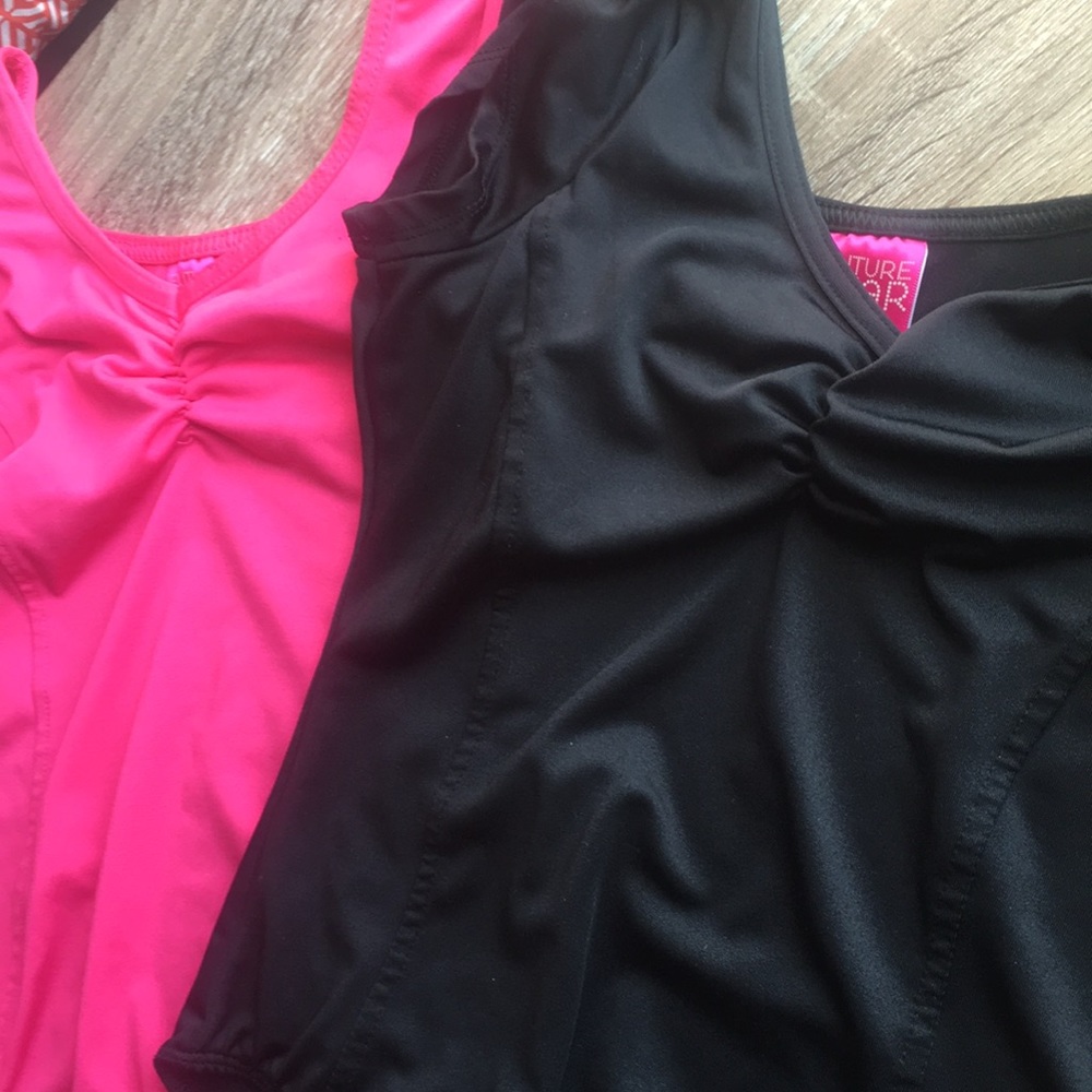 Leotards - Picture 3 of 4